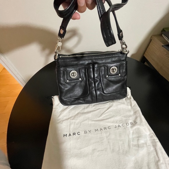 Marc By Marc Jacobs Black Leather Crossbody Bag - Picture 8 of 14